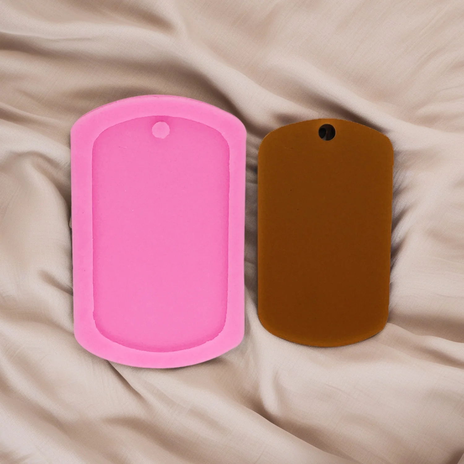 Shiny Pet tag Dog Bone Shape Silicone Epoxy Keychain Mould For DIY Resin Casting Pendant Crafts