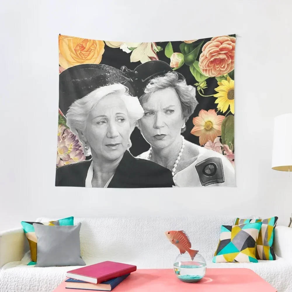 

Ouiser Boudreaux and Clairee Belcher of Steel Magnolias Movie on Floral Tapestry Decoration For Bedroom Carpet Wall Tapestry