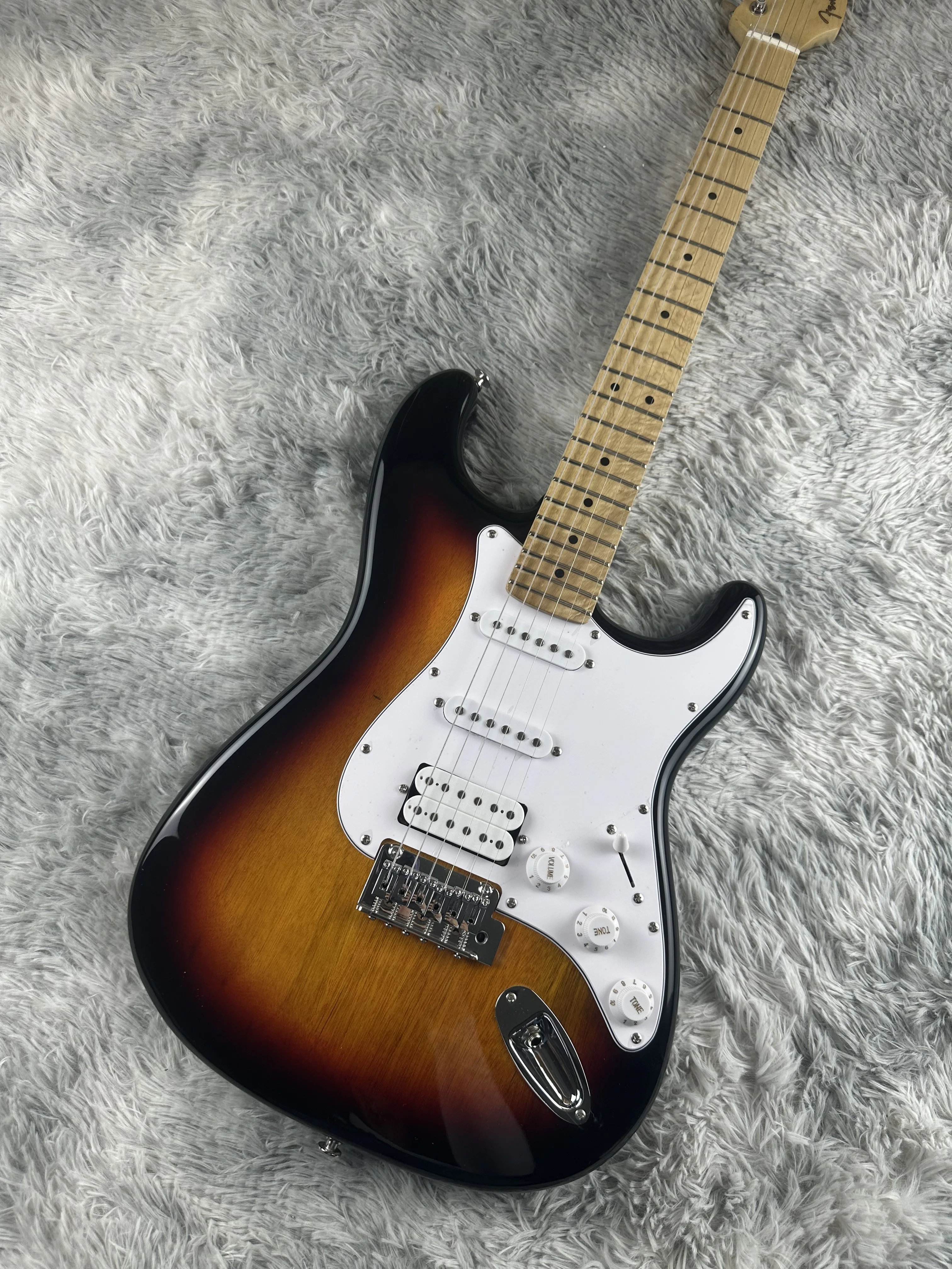 

ST electric guitar, bright sunset color, imported paint, alder body, maple fingerboard, 6-string, quick shipping included