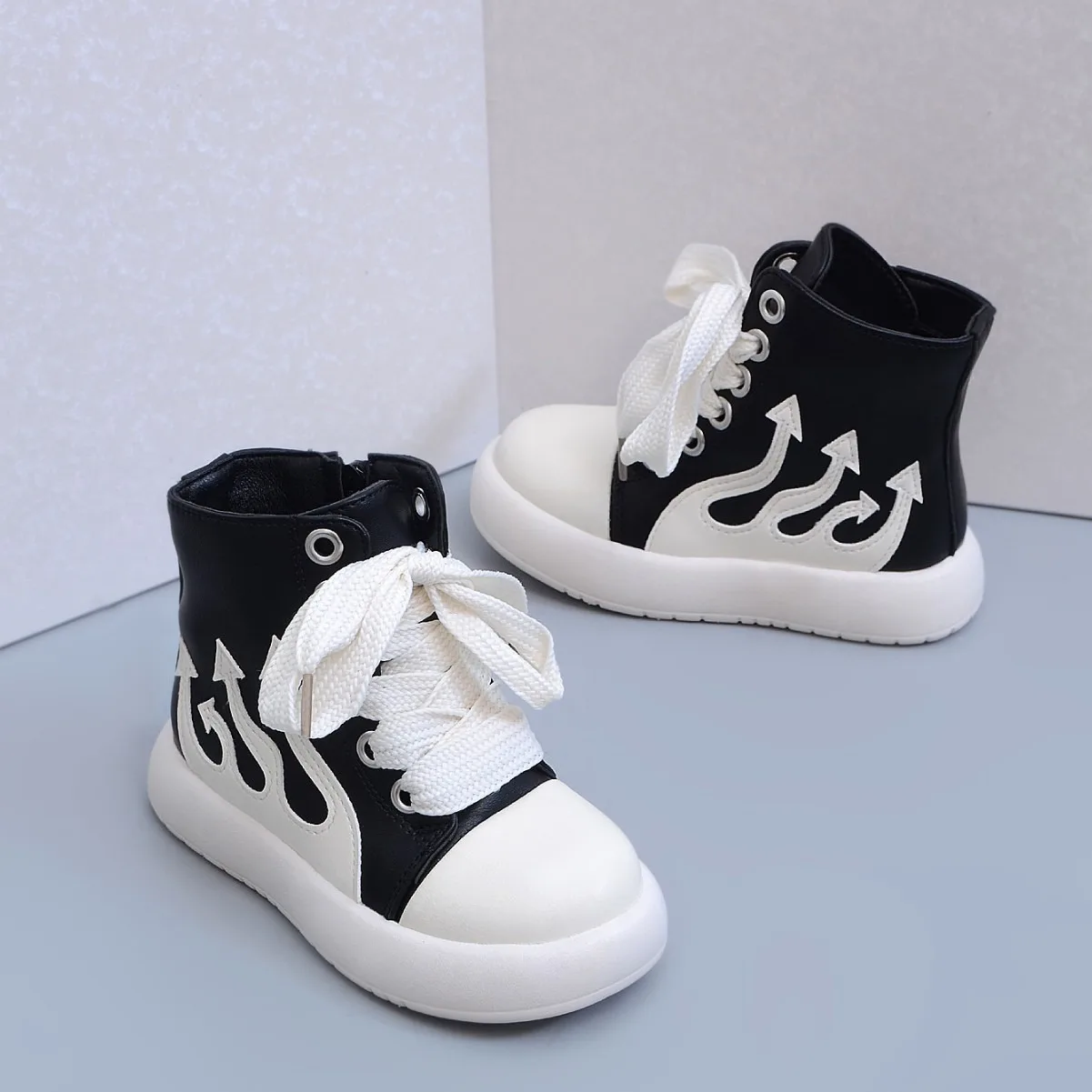 

Tenis Brand Women Sneaker 2025autumn New Ckid Boot Personalized High Top Sneaker Trend Boy Shoe Fashion Girl Boot Designer Shoes