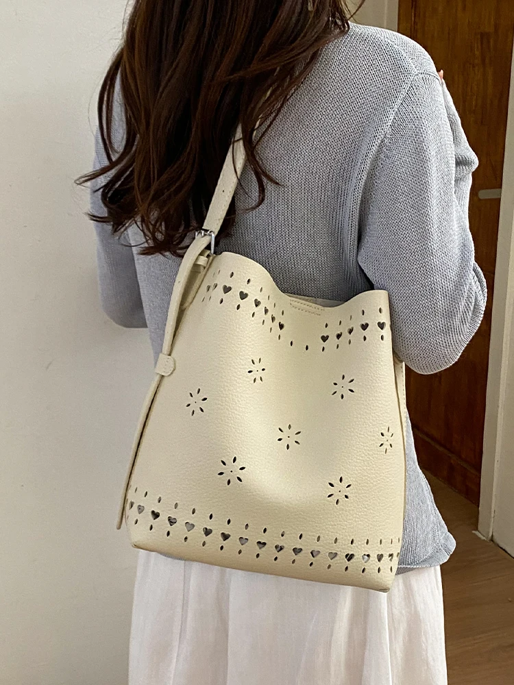 

Fashionable Large Capacity Bucket Bag Women's Crossbody Tote Bag Spring Summer New Style Versatile Single Shoulder Bag