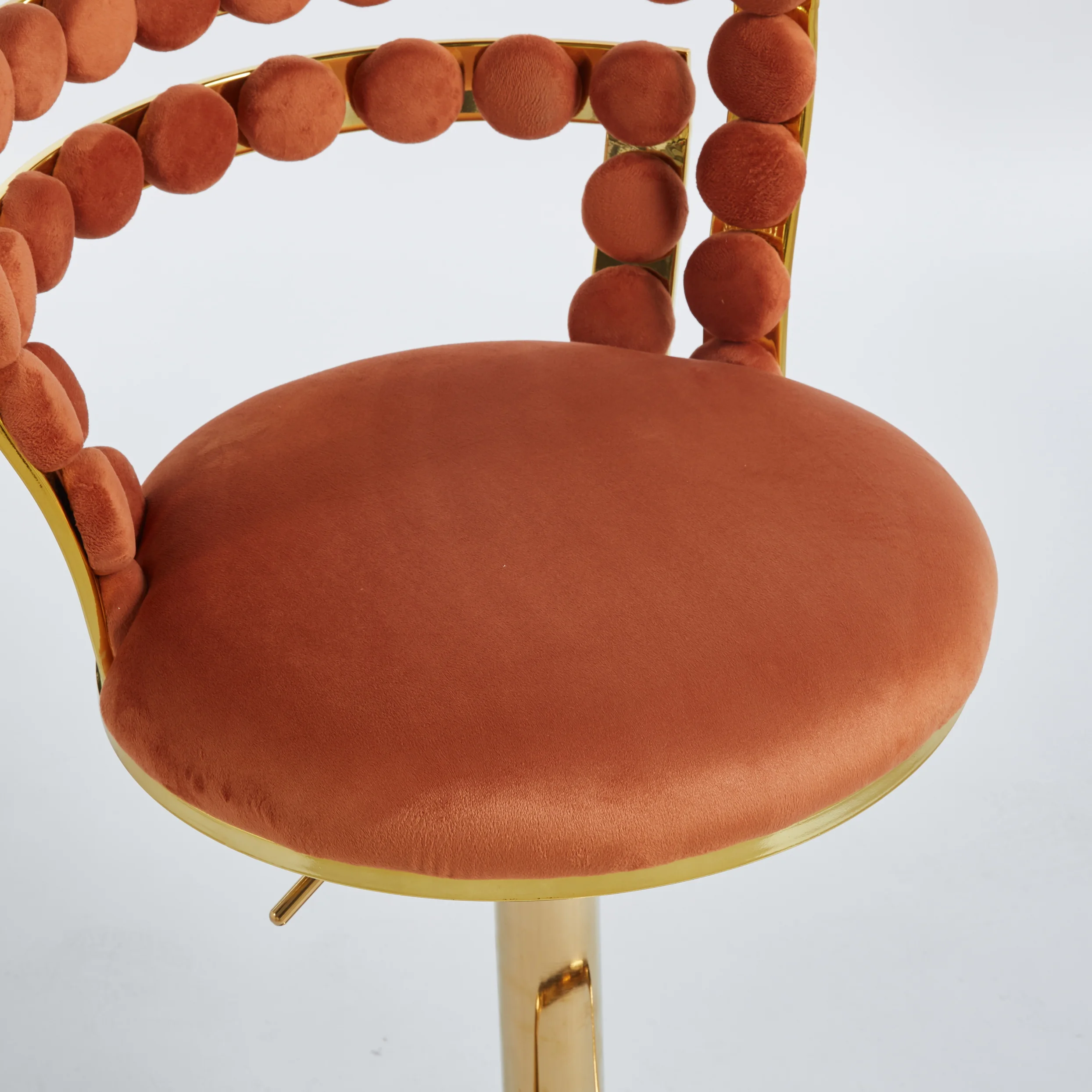 Silla de bar moderna (juego de 2) con patas de tubo de hierro de color dorado, cojines suaves y respaldo cómodo, adecuada para comedor,