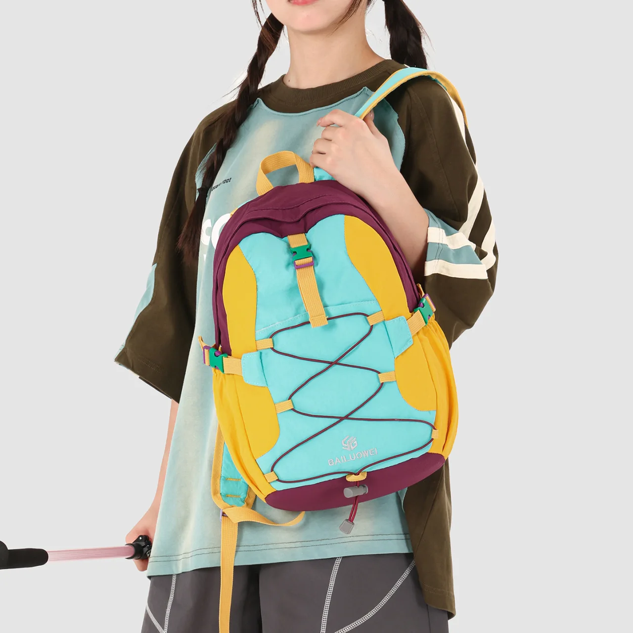 Women's Color-Block Outdoor Backpack Lightweight Nylon Mini Daypack with Bungee Cord and Buckle Detail for Hiking Travel