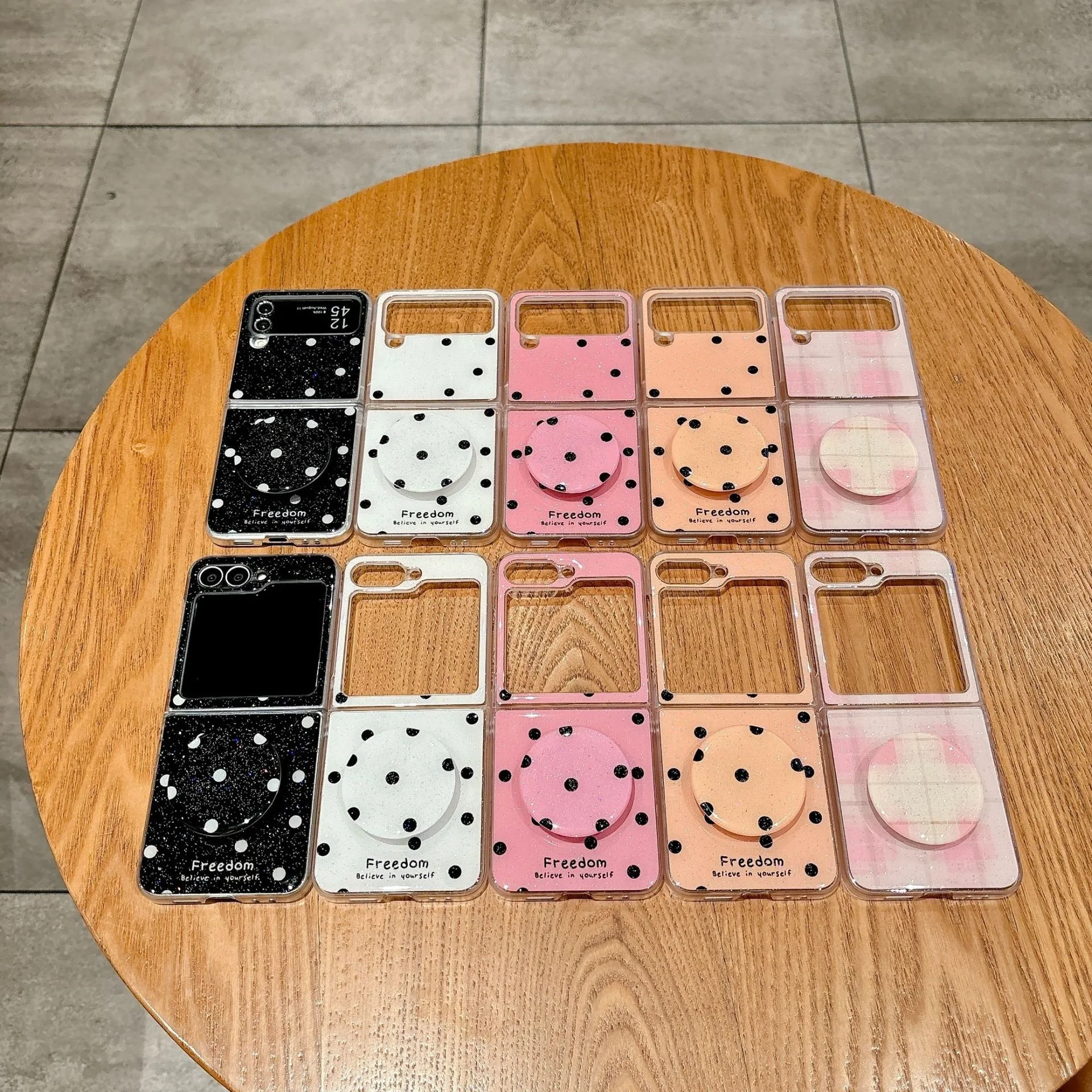 

Dots Phone Stand Case for Samsung Galaxy Z Flip 7 6 5 4 Protective Back Cover for ZFlip5 ZFlip6 ZFlip7 Case Shell