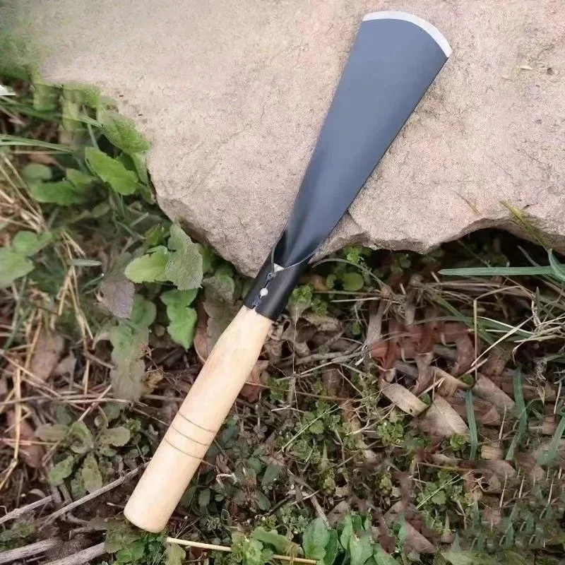 Multifunctional Garden Shovel Durable Tool for Digging Soil Weeding and Wild Plant Harvesting