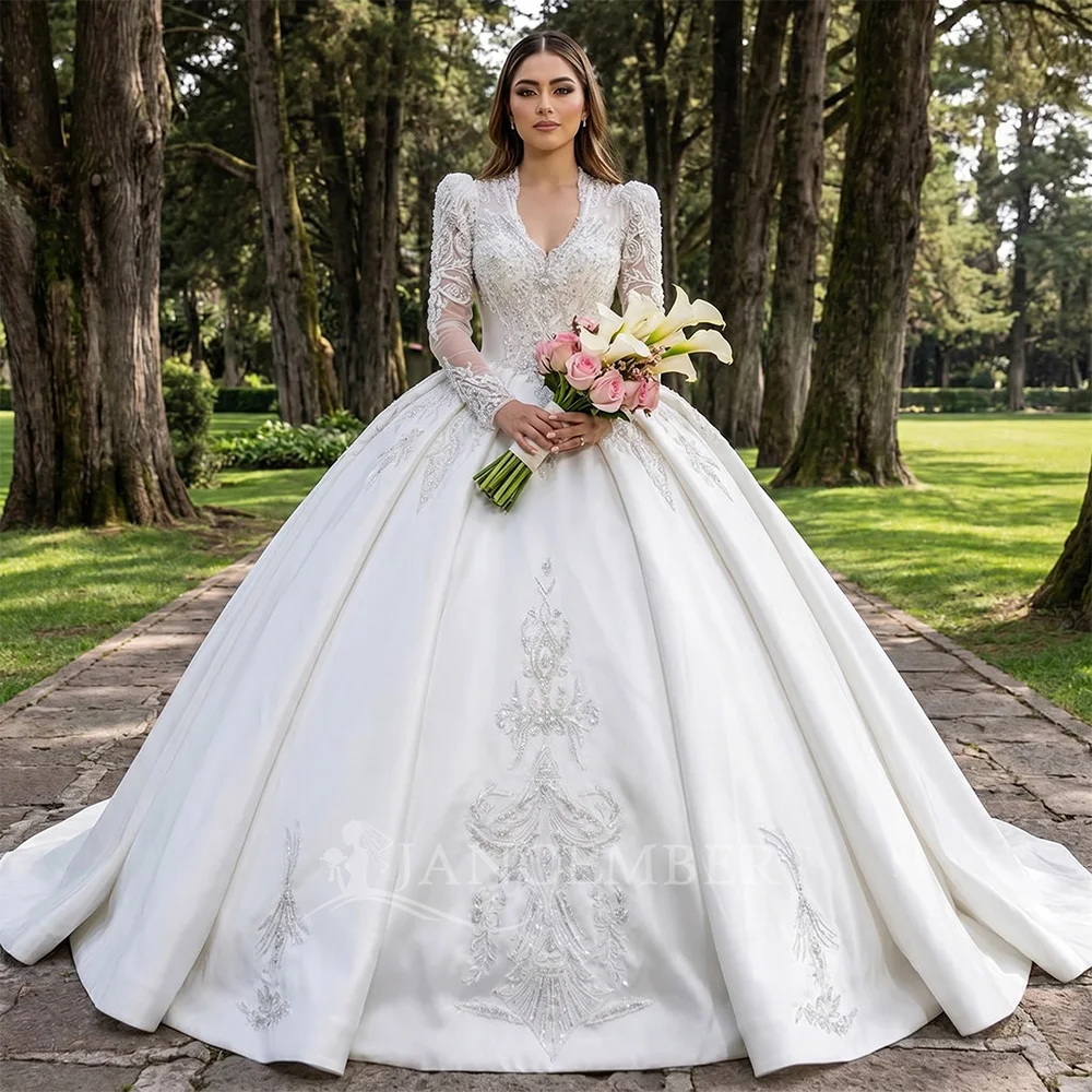

Customized Gorgeous Crystal Ball Gown Wedding Dress Beaded V Neck Vintage Wedding Dresses Sweep Train Bridal Gowns Plus Size