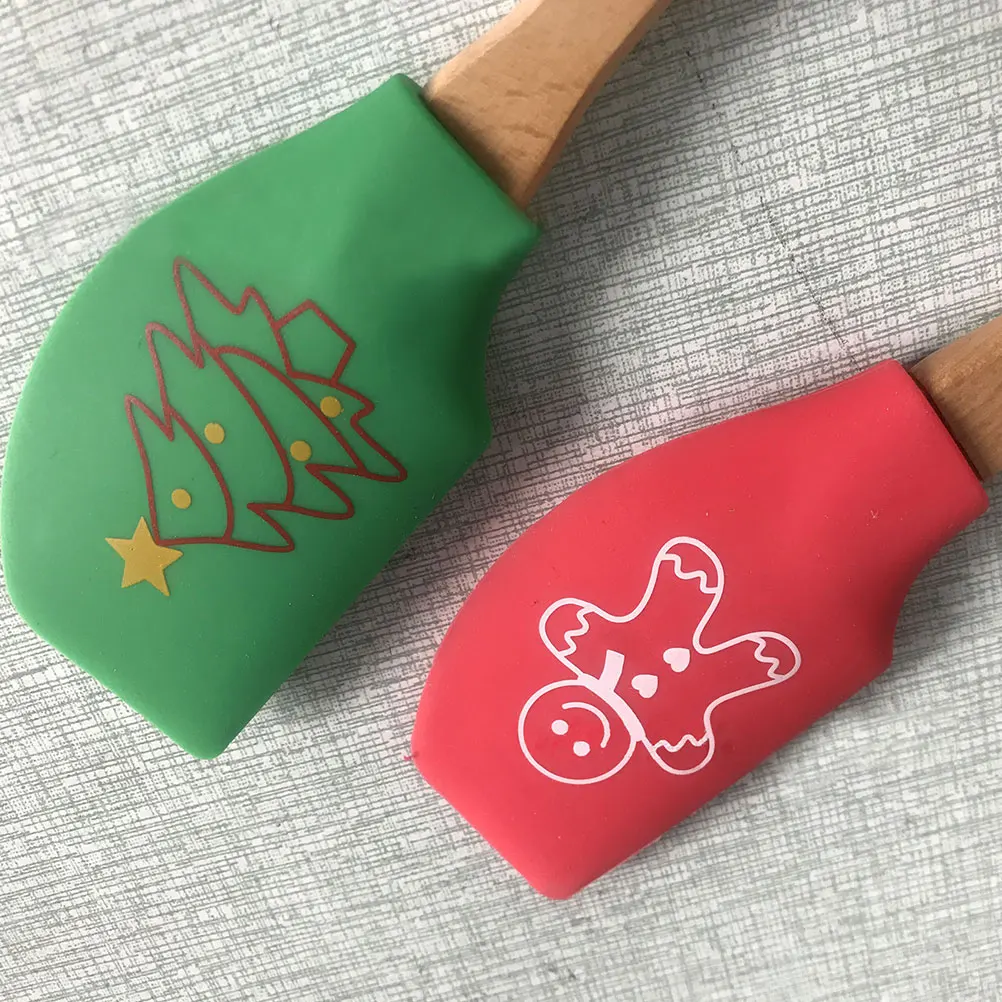 

2pcs Baking Scraper Creative Christmas Design Cream Spreader Kitchen Use Silicone Butter Spatula Baking Tool Cooking Supply