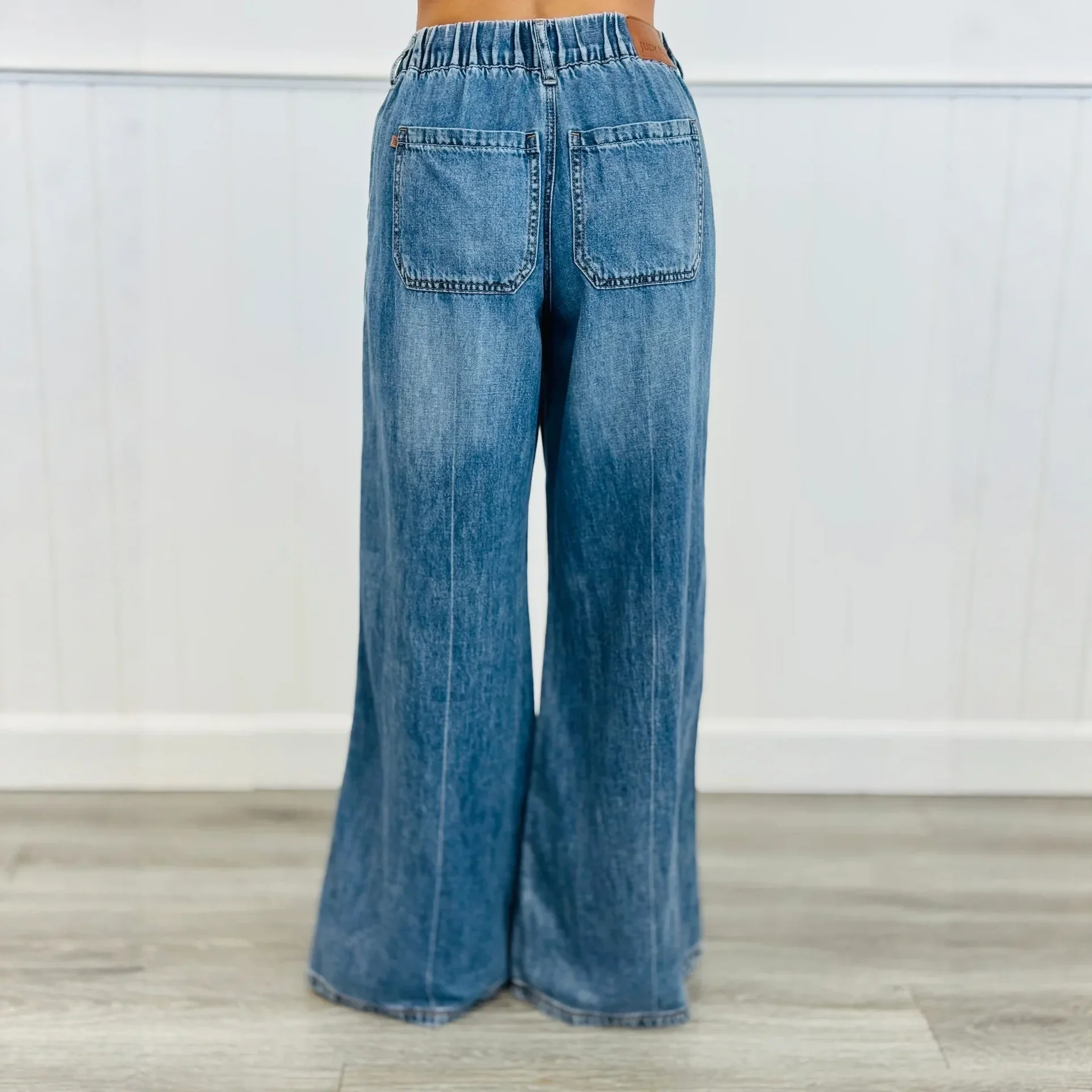 Retro Elastic Waist Slightly Pulled Jeans Women's Y2k High Street Washed and Old Design Floor-mopping Trousers