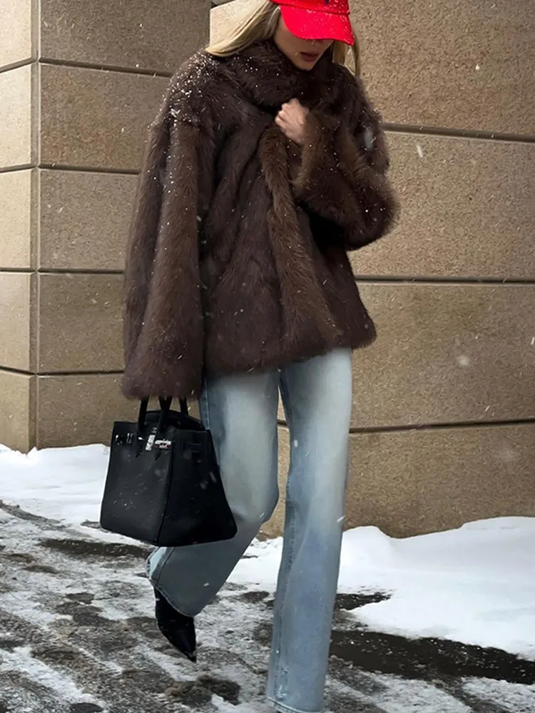 2024 Winter New Fashion Brown Fluffy Fur Coat Women Luxury Big Fur Collar Faux Fox Fur Jacket Female High Street Warm Outwear