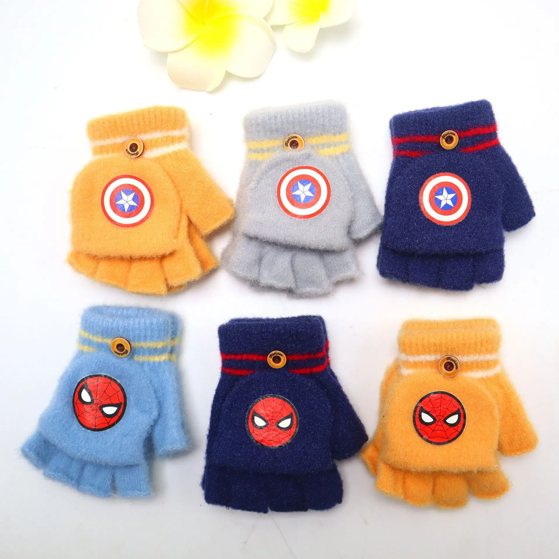 

Новый стиль, зимние флип-перчатки с Человеком-пауком, теплые перчатки с полупальцами для мальчиков, зимние перчатки с героями мультфильмов для студентов