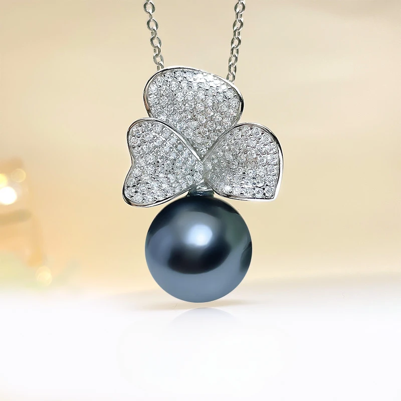 

Petal style pendant necklace with luxurious feeling 925 sterling silver inlaid temperament wedding jewelry wholesale