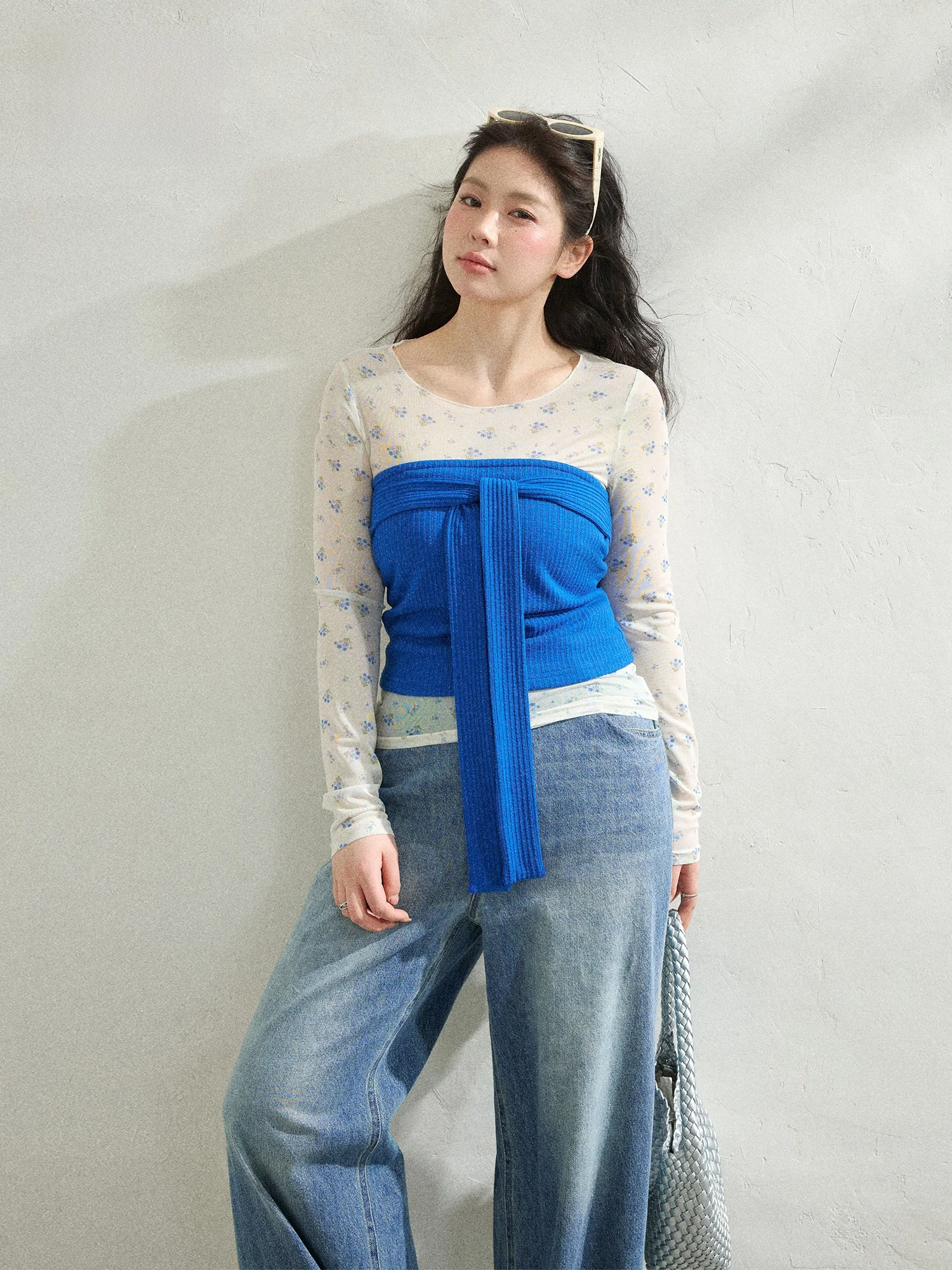 

Летний комплект для женщин больших размеров: топ с длинным рукавом в стиле «сладкий и пикантный» и джинсы с широкими штанинами, корейский стиль, высокая талия, повседневный весенний образ.