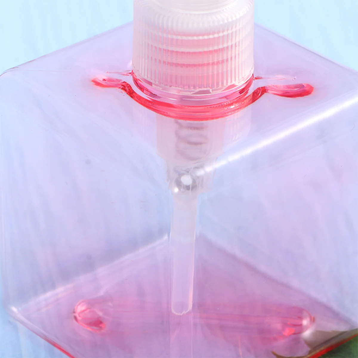 

250ml Refillable Pump Dispenser for Shampoo Lotion Soap Empty Press Container Thick Square Bottle Travel Friendly for Liquid