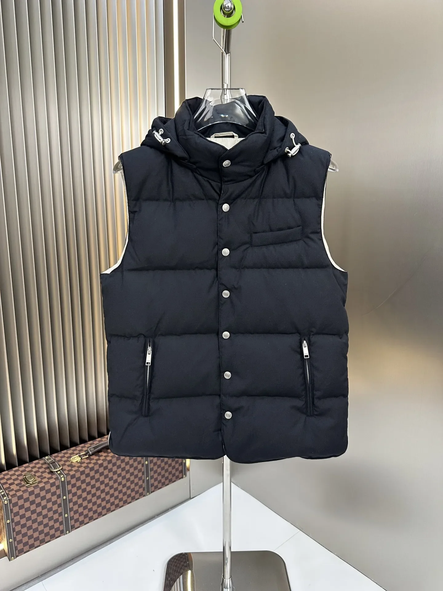 BILLIONAIRE SIJITONGDAMen's refined autumn and winter new vest down jacket with 90% white duck down and super soft filling capac