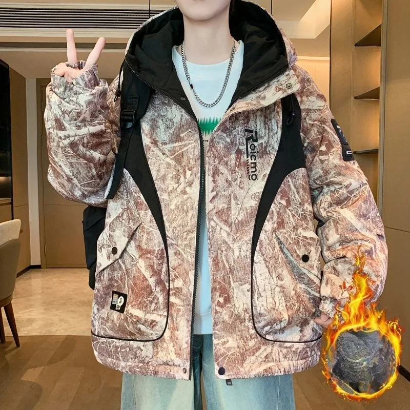 

Trendy Cool Warm Hooded Loose Jacket Men Fashion A New Plush and Thickened Camouflage Jacket for Teenagers in Autumn and Winter