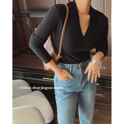 2022 Basic Simple Slim V-neck T-shirts Pullovers Y2k Clothes Crop Top Woman Tees Korean Fashion Vintage Oem Cheap Goth Sexy New