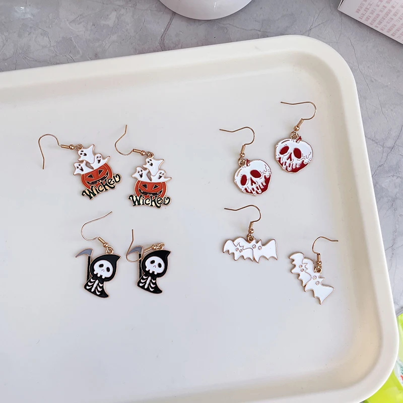 Sanrio Fashion Halloween Pumpkin Sickle Stud Earrings Women Ghost Bat Dangle Earring Girls Silver Needle Jewelry Kids Xmas Gift