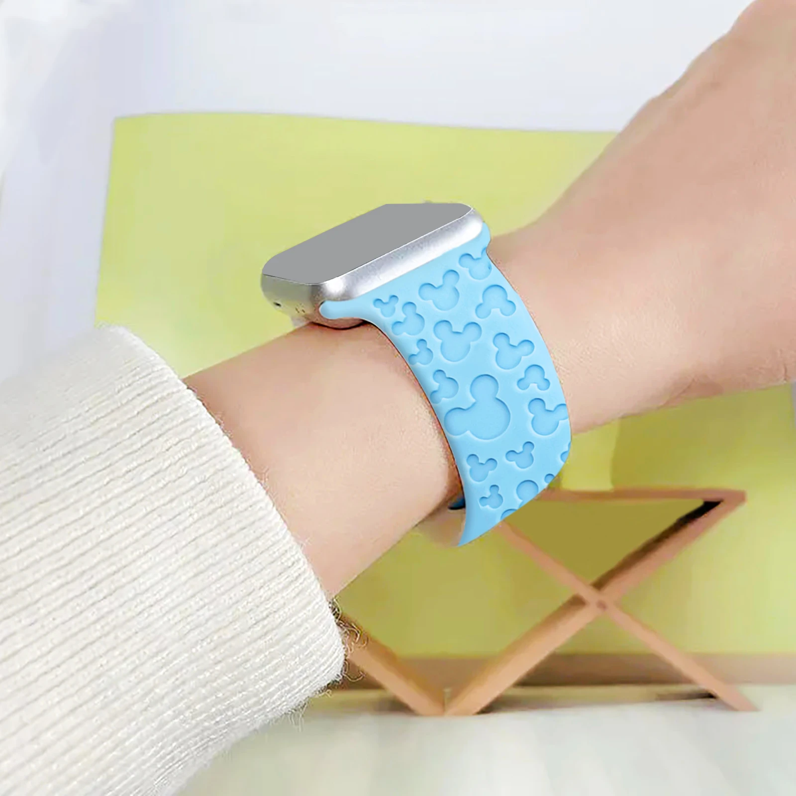 MINISO ميكي حزام ساعة مطبوع لساعة أبل 11 10 9 8 سوار سيليكون قابل للاستبدال لساعة iWatch 38 مللي متر 40 مللي متر 41 مللي متر