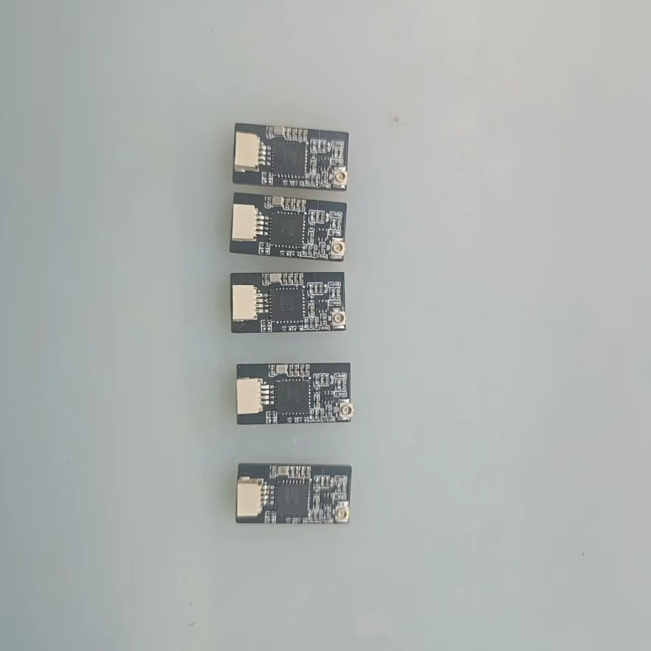 Radiomaster 915MHz Receiver RX ELRS Receiver 720MHz VRX 950/990Mhz RX VTX With T type Antenna 100mW FPV Crossover Aircraft Model
