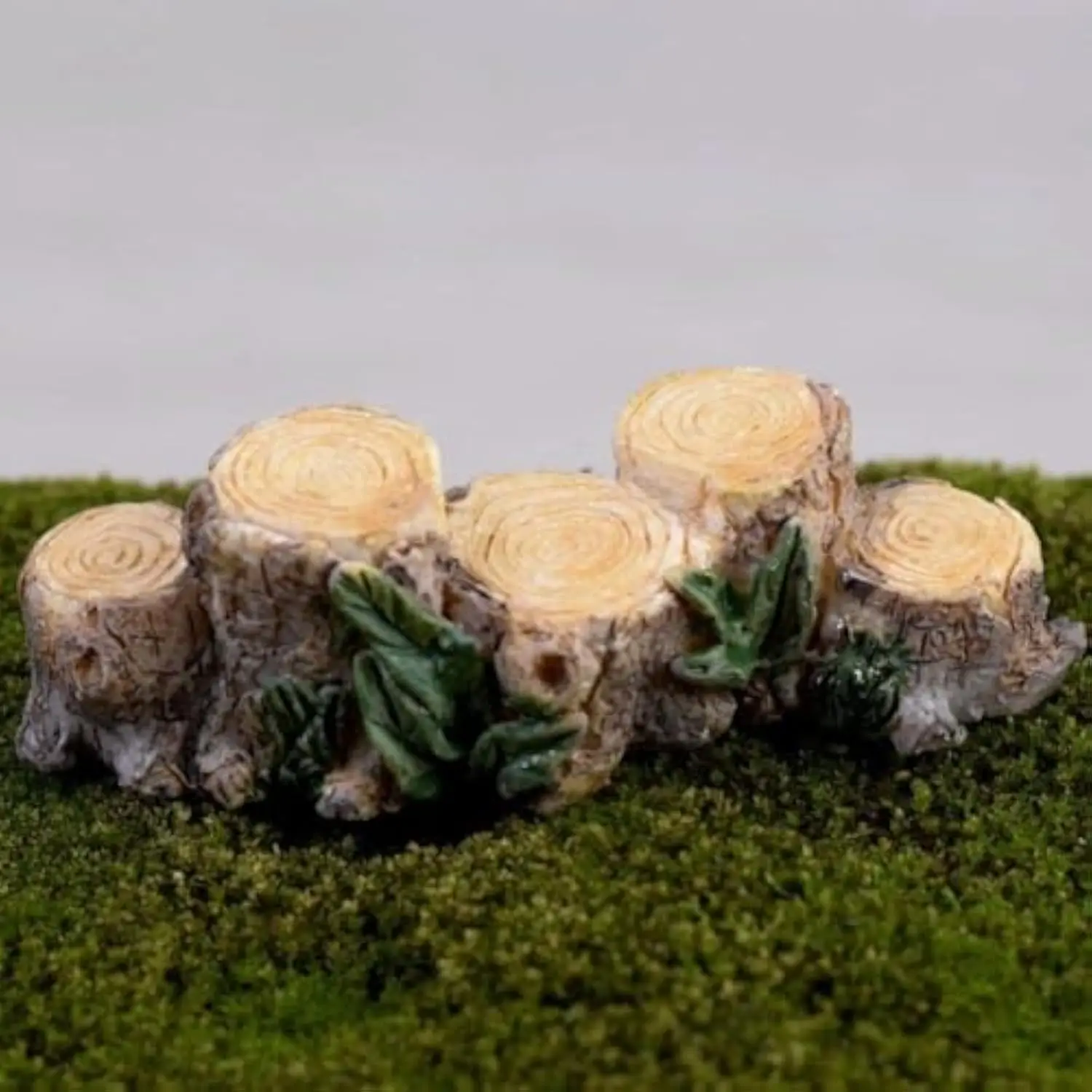 Miniature Resin Stump Micro Landscape Fairy Garden Ornament Mini Doll House Outdoor Landscape Decor Garden Sculptures and Statue