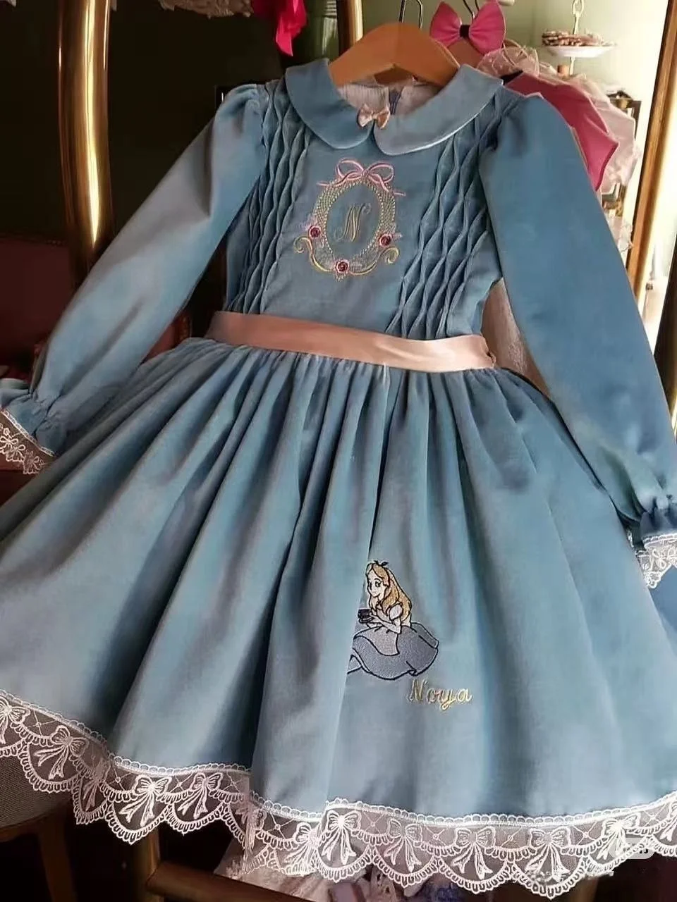 

Осеннее синее бархатное платье Алисы с вышивкой для маленьких девочек 0-12 лет, синее бархатное платье для вечеринки, дня рождения, праздника, фотографии, Рождества C296