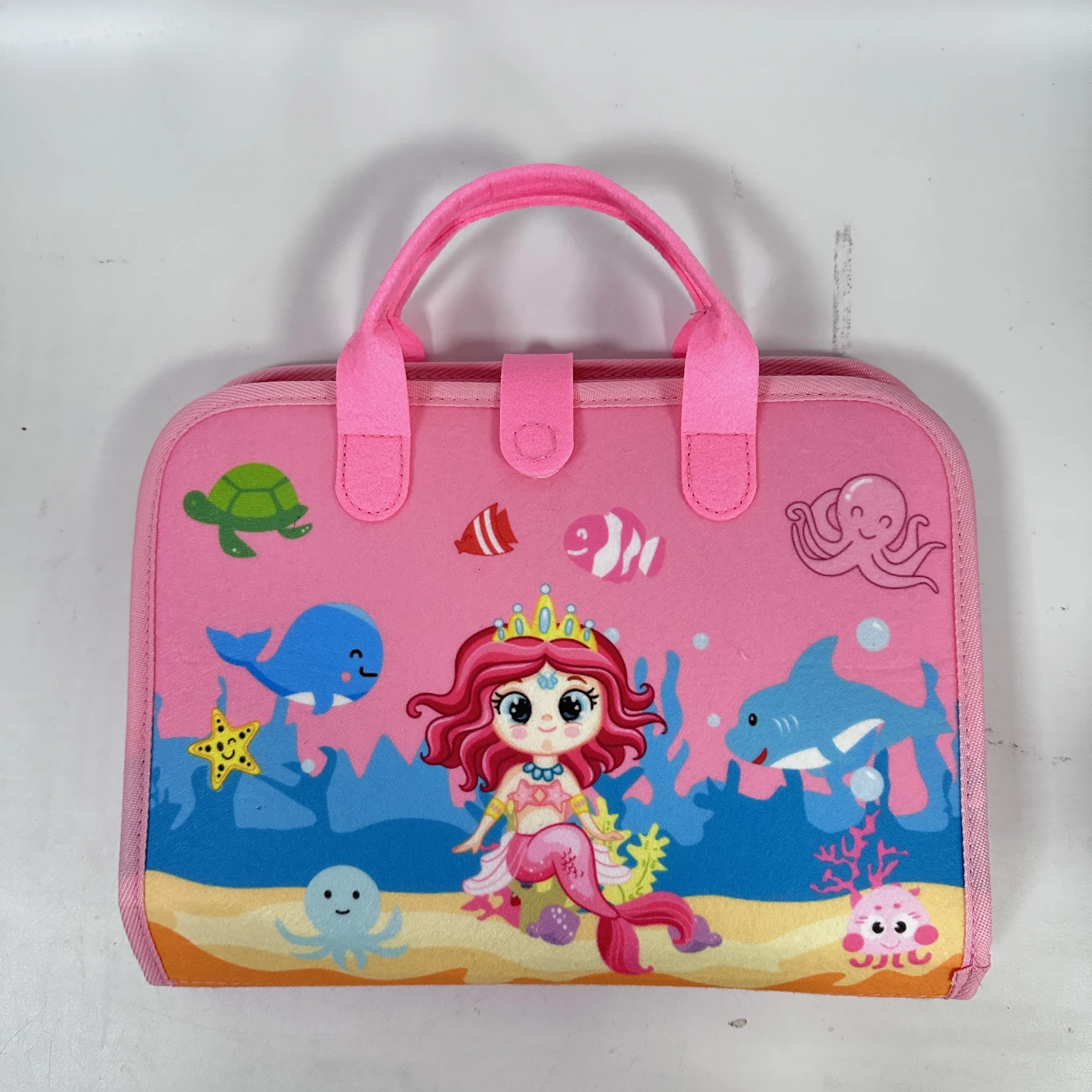 Kids Busy Board Handbag, Felt Quiet Activity Book with Time Cognition, Dress Skills, Alphabet & Jigsaw Game, Portable Travel Learning Toy for Practicing Daily Life Skills, Educational Gift for Toddler Girls