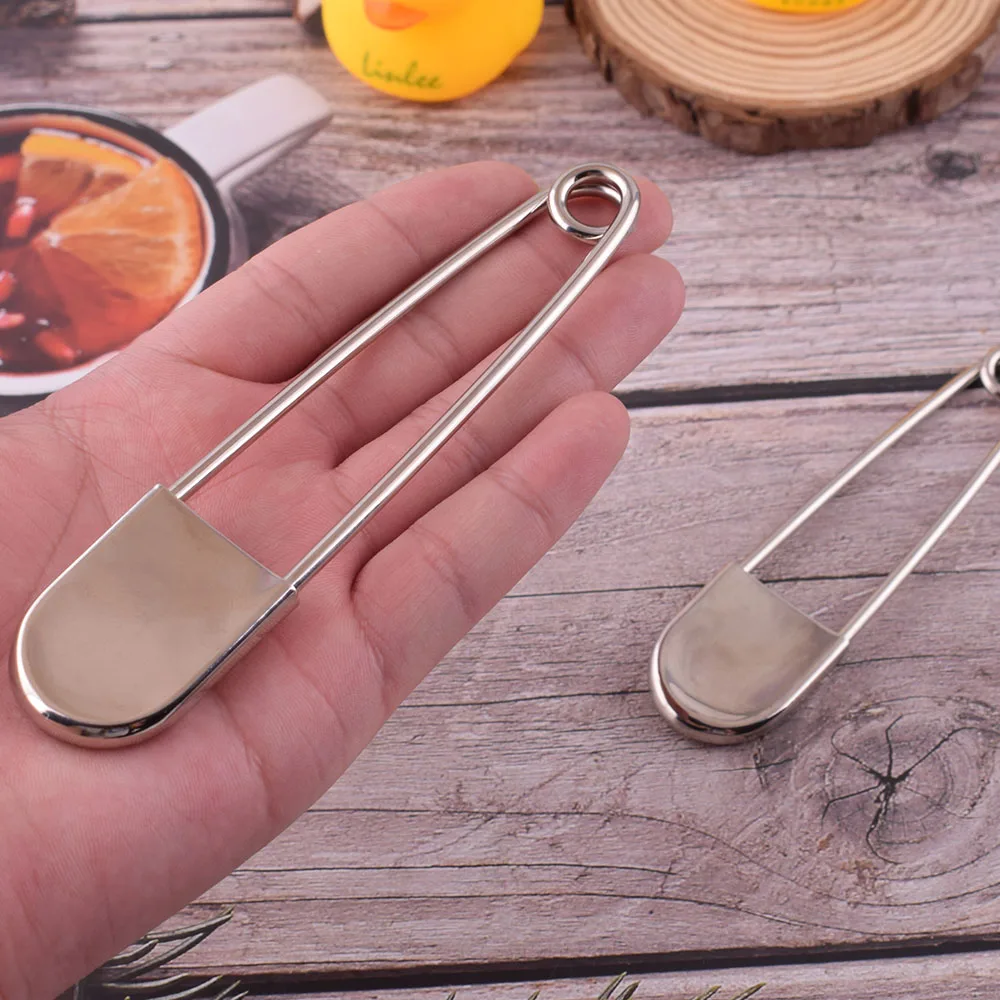 Huge Safety pins Large Safety Pin Big Over Sized Laundry Pins Silver Blanket Pin 128mm/108 for creative crafting 2pcs