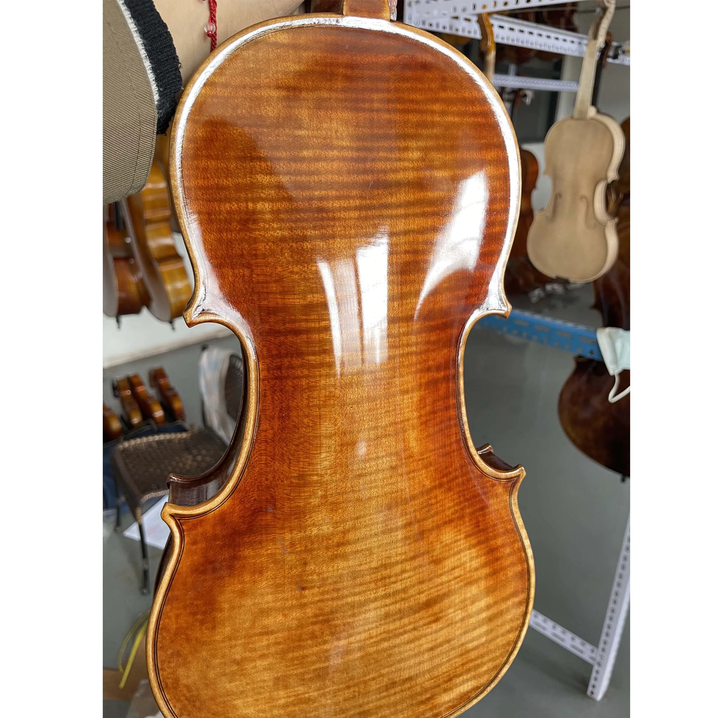 

Professional European Aged Spruce and Flamed Maple Full Size 4/4 Violin