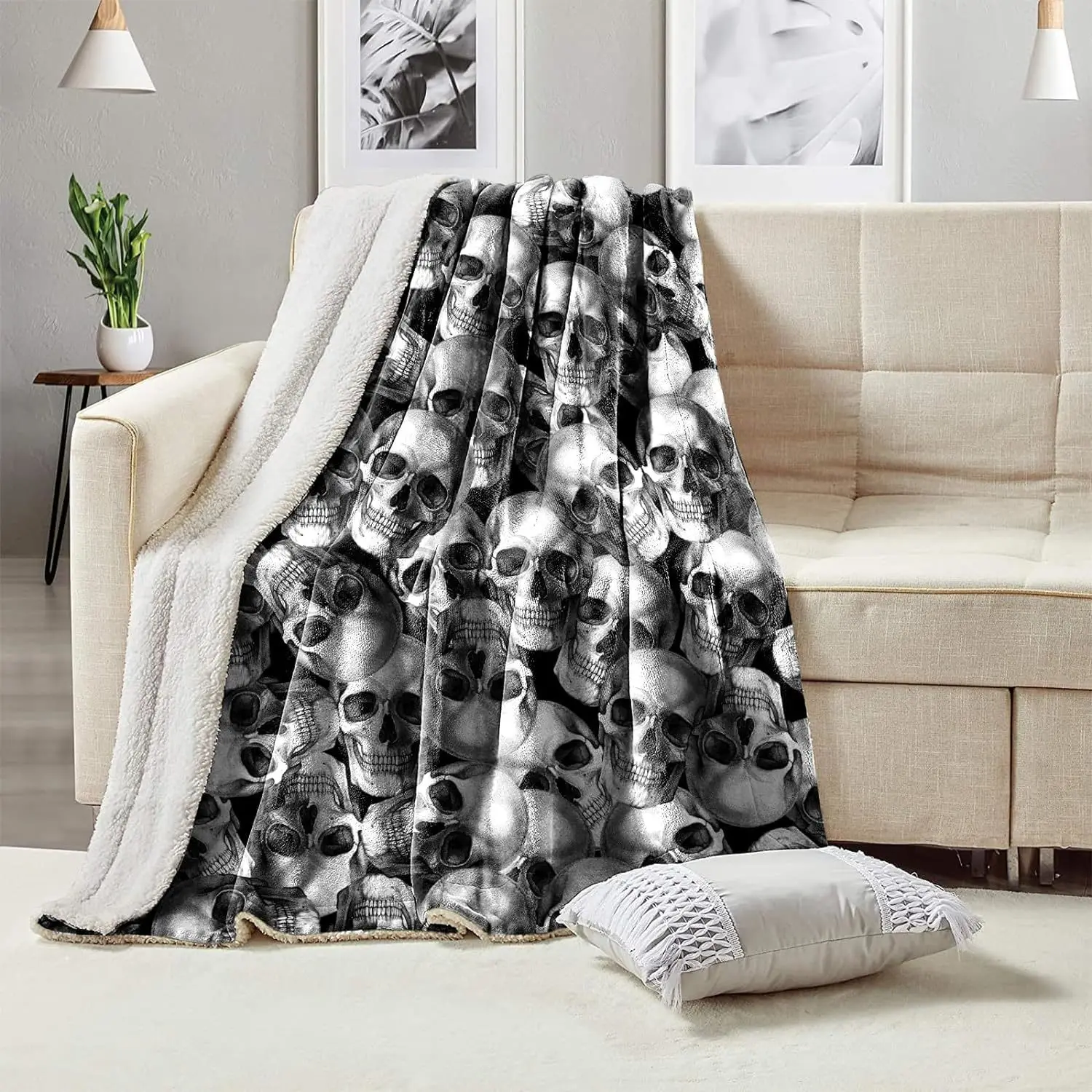 

Super Soft Flannel Fleece Throw Blanket, Lightweight Sherpa Blankets Comfortable Bed Throws 3D Printed Blanket (Retro Skulls)