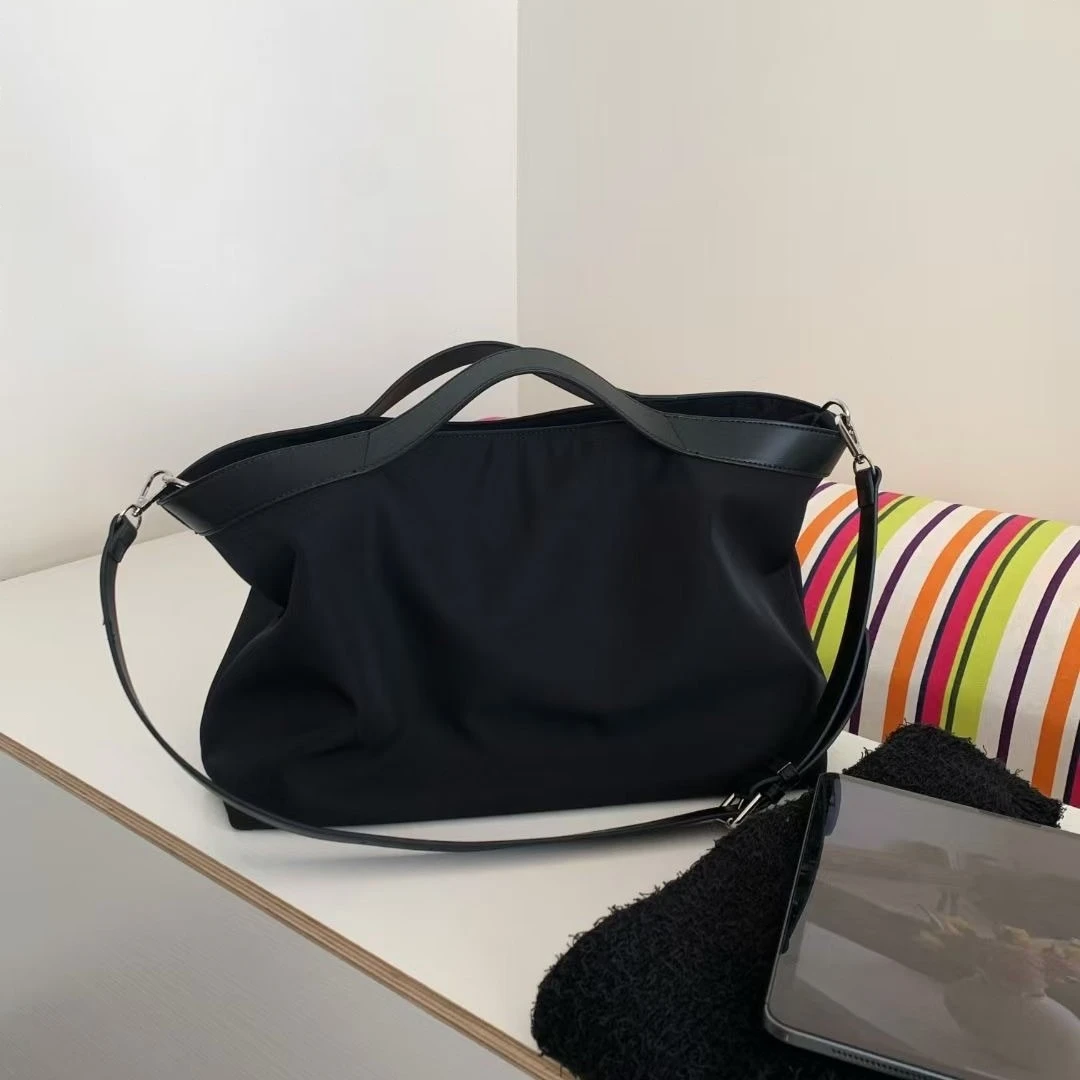 

Новая холщовая сумка большой вместимости, модный универсальный темный дизайн, с элементами из воловьей кожи, ручная сумка для поездок на работу