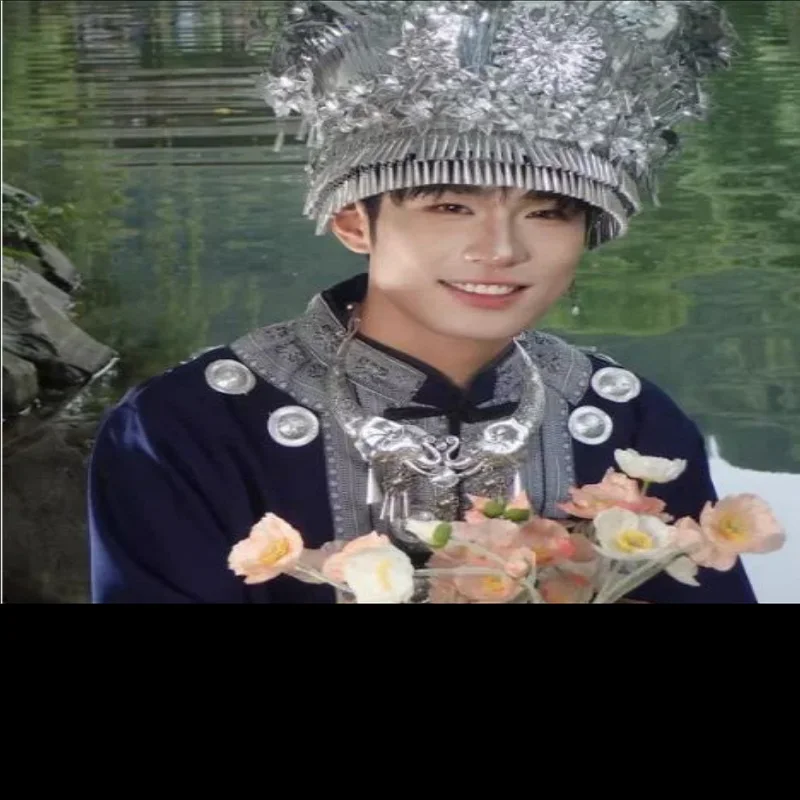 

Chinese Hmong Men's Wax Printing Dance Performance Costume Set