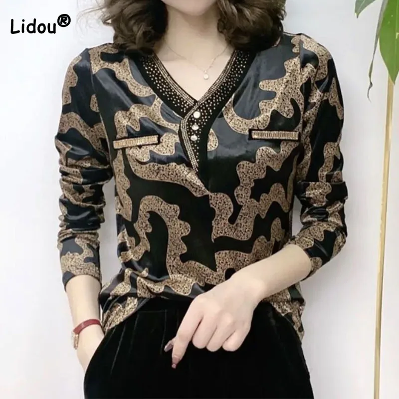 

Elegant Vintage V-Neck Women's Printed Slim T-shirt 2023 Autumn Fashionable Long Sleeve Diamonds Spliced Tops Female Clothing