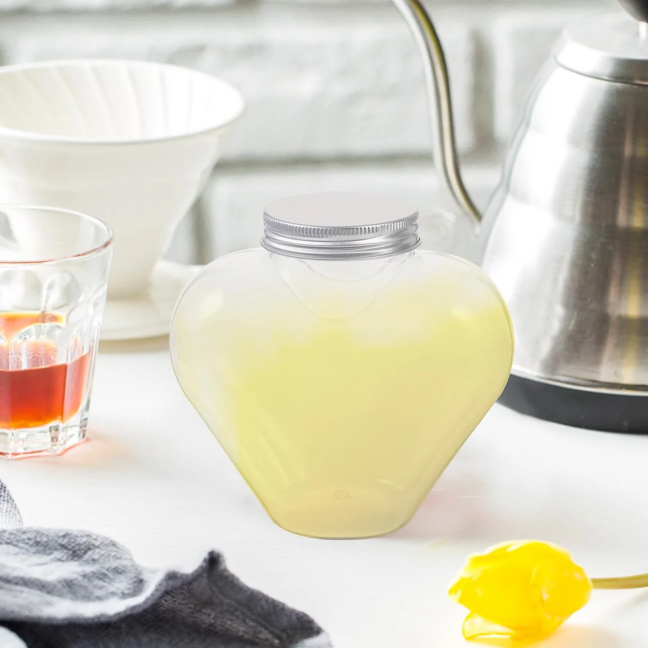 

4/8 шт. прозрачные пластиковые бутылки в форме сердца, портативные многоразовые бутылки для сока, напитков, воды, товары для вечеринок, пластиковые бутылки для вечеринок на день Святого Валентина