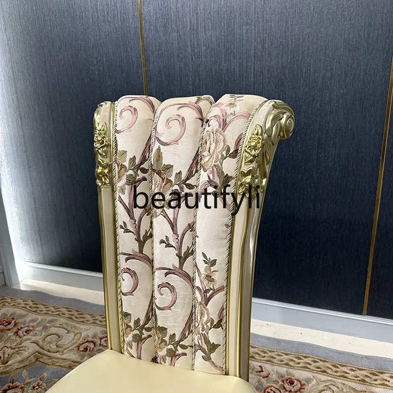 

A26 European court leather dining chairs, French fabric backrests, light luxury fashion carved solid wood dining tables and chai