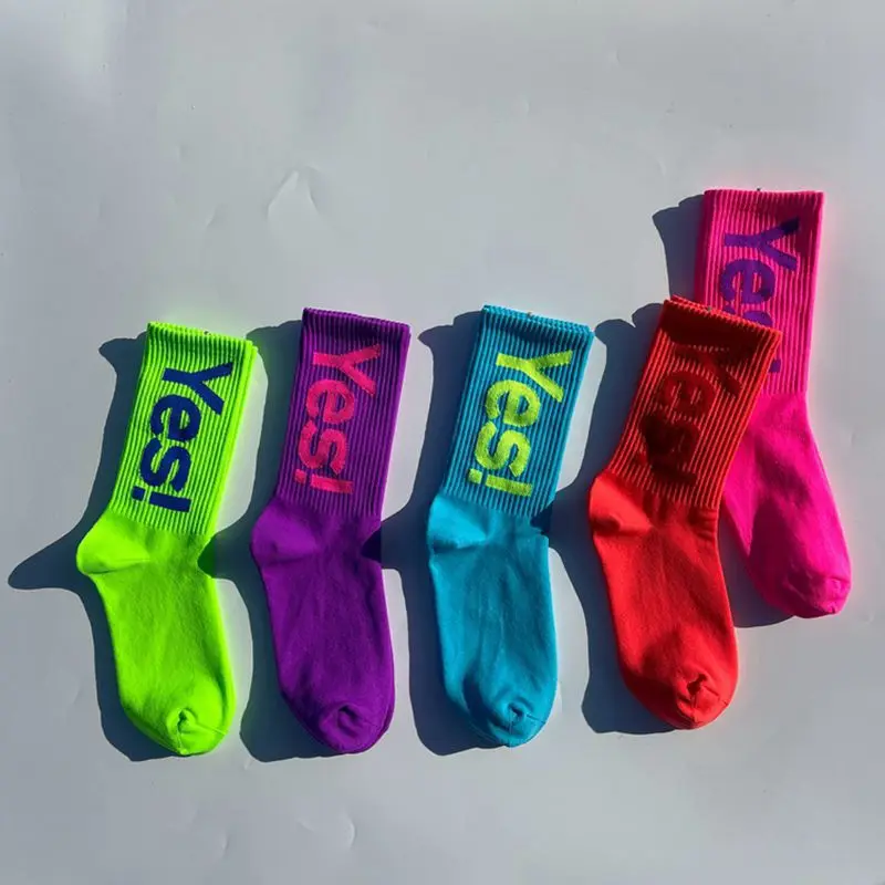 'Yes!' Mid Crew Socks for Men/Women Fashion Outdoor Skateboarding Sports Street Sock Breathable