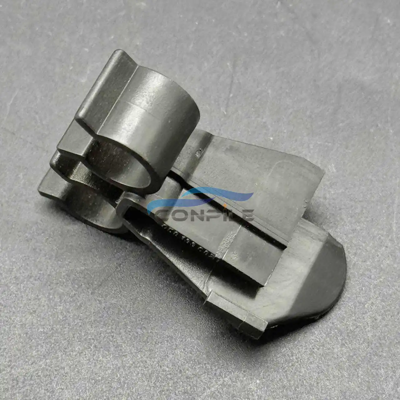 1pc for VW PASSAT B5 Engine fuel pipe bracket  inlet and outlet pipe fixing clip
