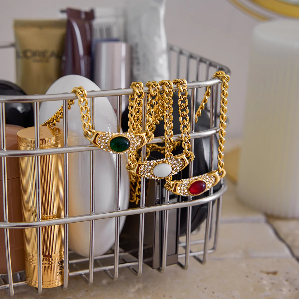 YHTOT Vintage Trendy 18K Gold Farbe Überzogene Inlay Strass Mond Anhänger Halskette Wasserdicht Edelstahl Frauen Schmuck Geschenk – Detail 6
