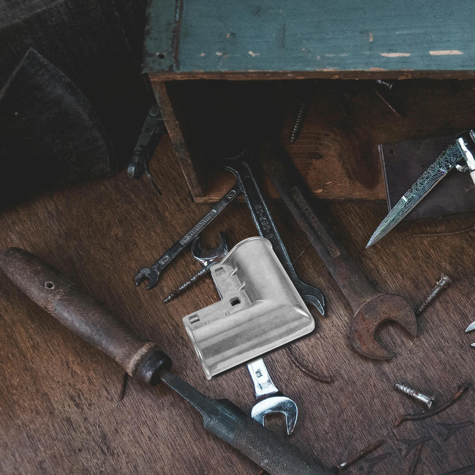 

Aluminum Gate Elbow 90 Degree Fence Corner Bracket For Chain Link Fence Repair Garden Farm Gate Hardware Accessory