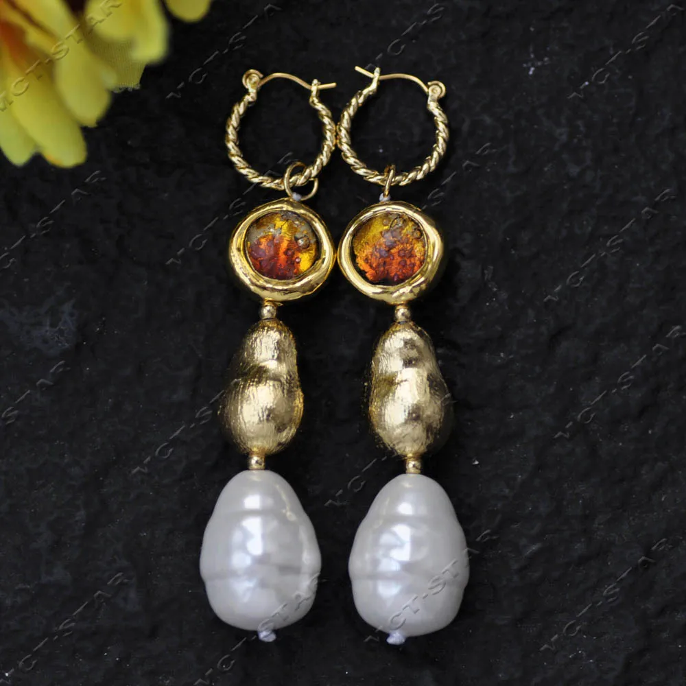 

Z14574 3'' 30mm White Shell Pearl Gourd Blue Murano Glass Dangle Earring