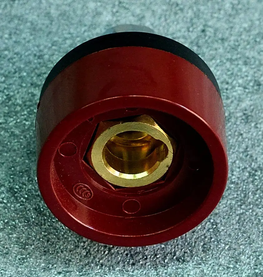 Automotive programming power supply quick connector seat/plug