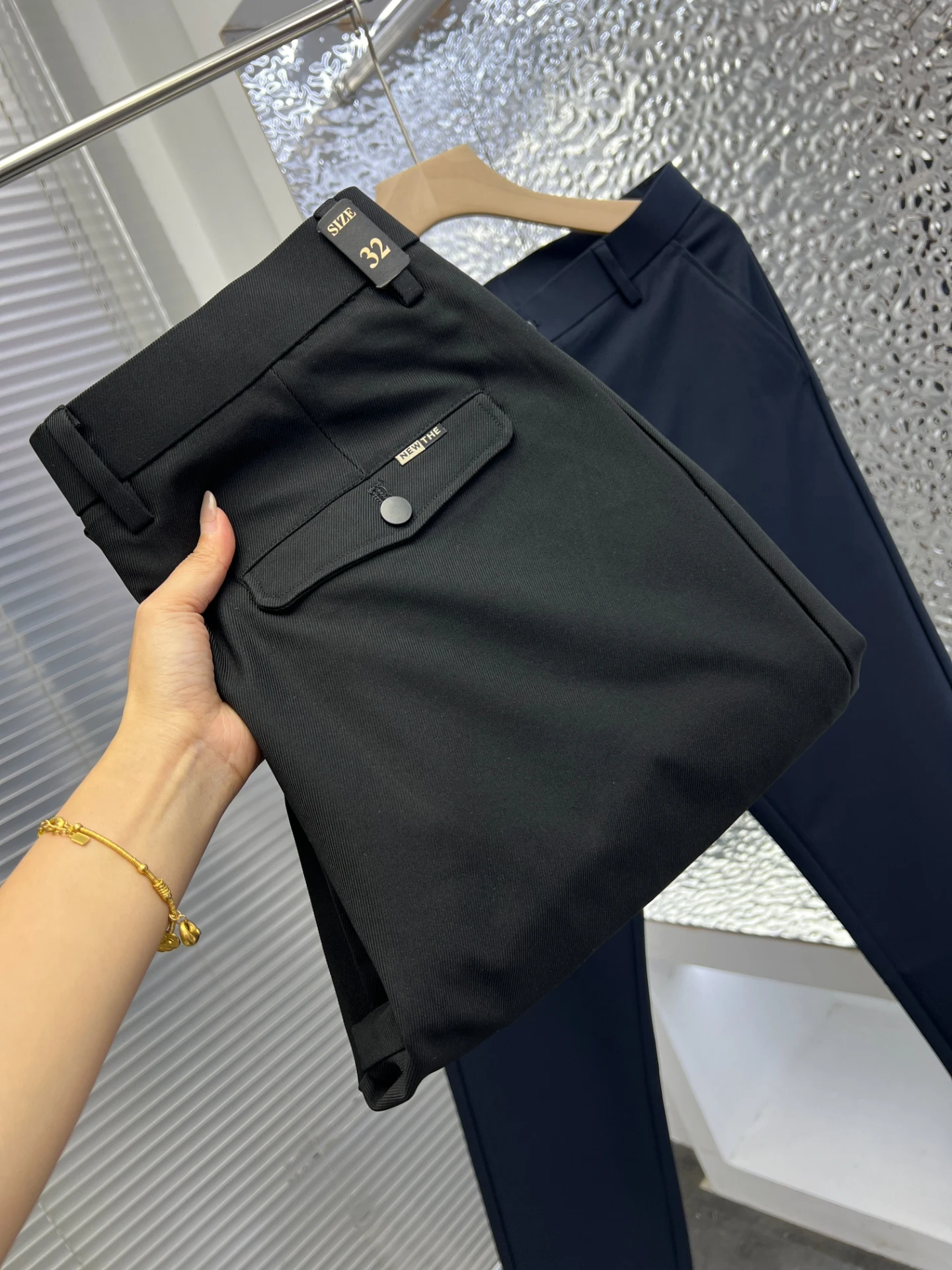 

Мужские брюки из высококачественного твила, повседневные, прямые, зауженные, не мнущиеся, осенняя новинка, стильные, из полиэстера...