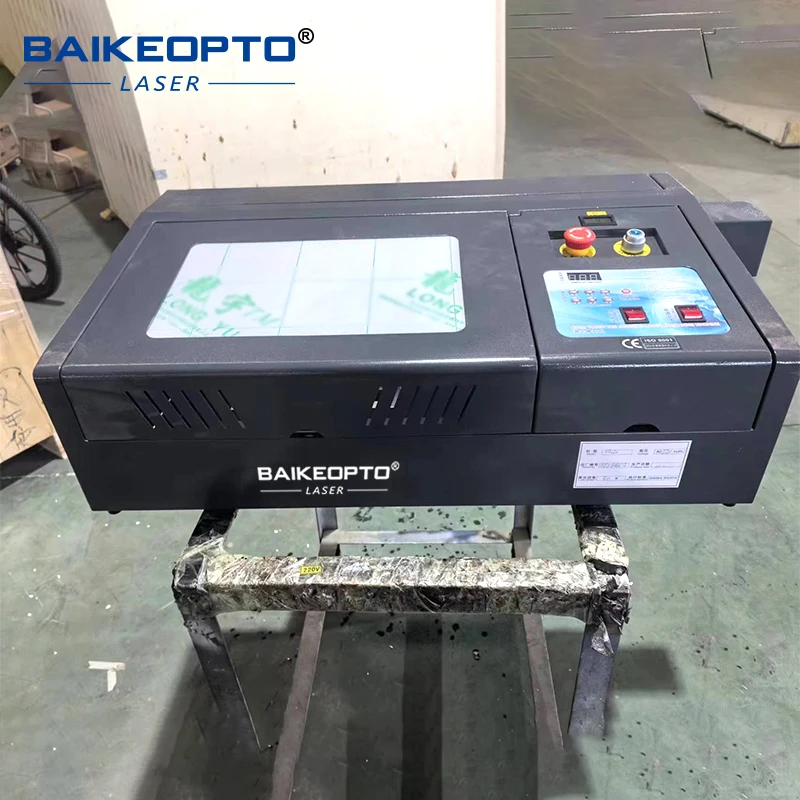

Электрический настольный лазерный гравировальный станок Co2 BK-K3020A 40 Вт для чаши/дерева/кристалла/бумаги/ПВХ/штаска