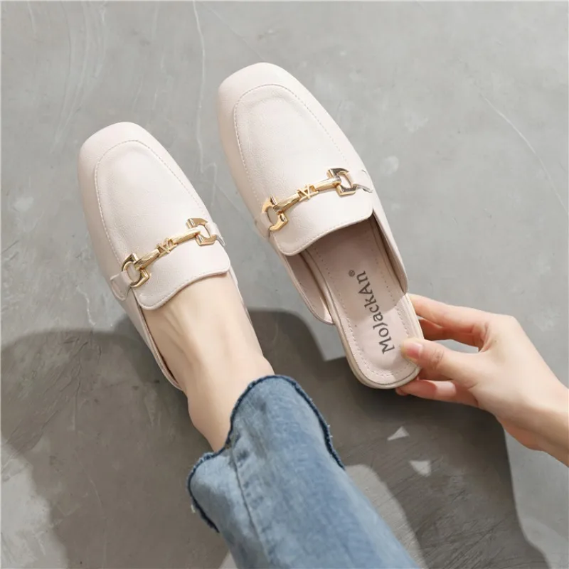 

New Style Elegant Women Designer Round Toe Fashion Metal Lady Slipper Sweet Black Female Mules Beach Outside Shoes Zapatos Mujer