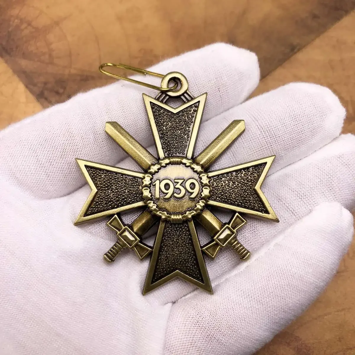 German Cross War Medal Cross 1st Class Badge Ribbon Accessories Brooch Pendant Decoration Crafts