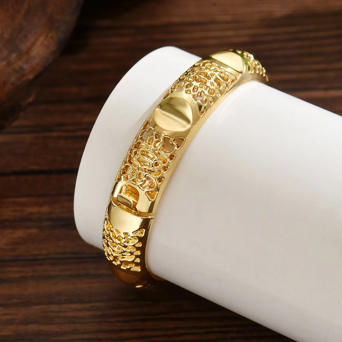 

Fashionable Gold Plated Arab Wedding Bracelet for Ladies Open Hand Cuff Gift for Bridesmaid Party Accessories
