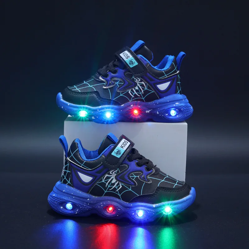 Ragazzi Scarpe luminose luminose Scarpe da ginnastica singole Spider-Man in pelle per bambini Scarpe da ginnastica luminose a LED per bambini Scarpe