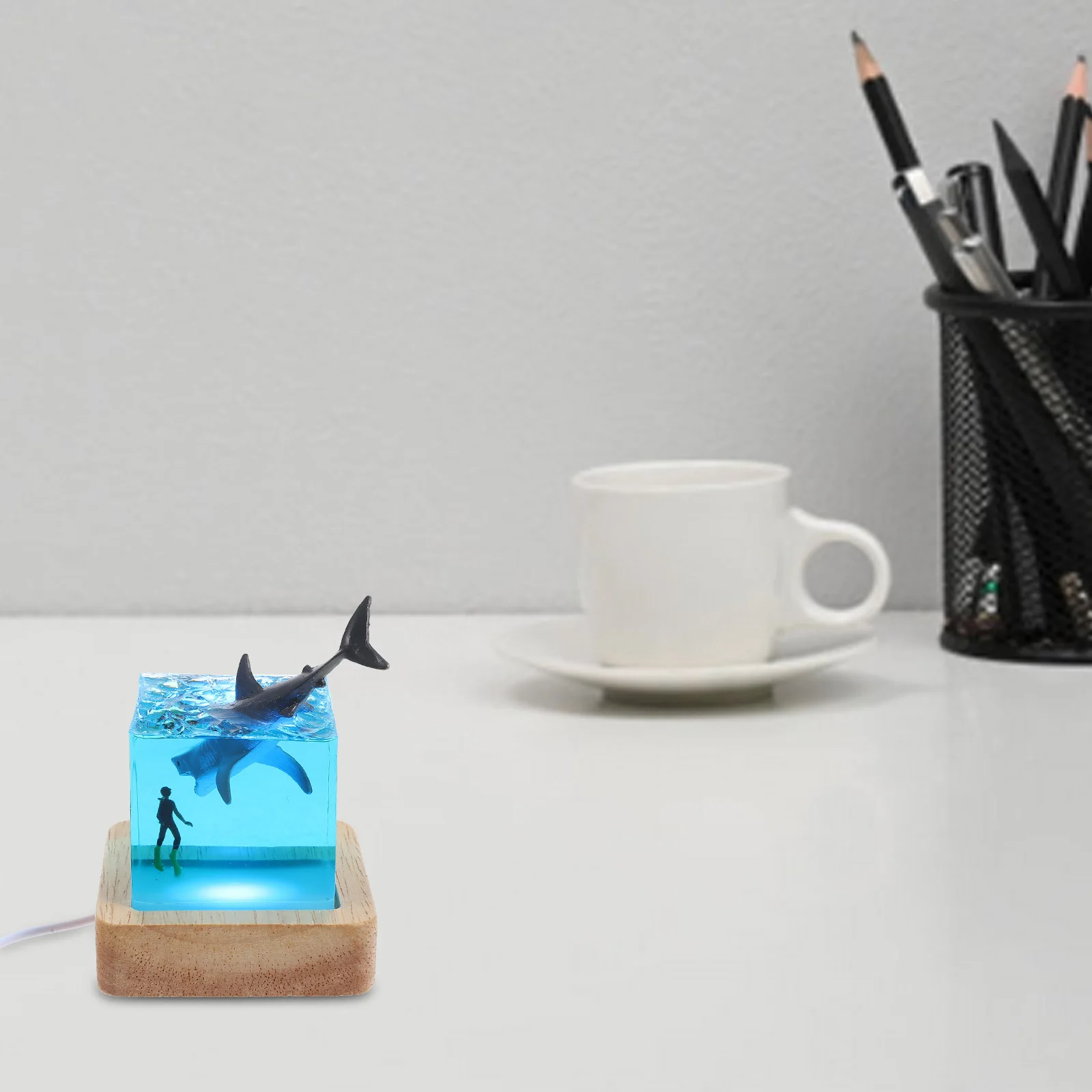 Lights Resin Whale Statue Bedroom Decor Mini Figurines Lamps Colored Animal USB Gifts Small Ocean Resin