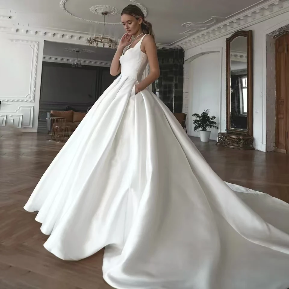 

Satin Sweetheart Bride Wedding Dresses With Pockets Spaghetti Straps Pleats Bridal Gowns Formal Party Dress Customized