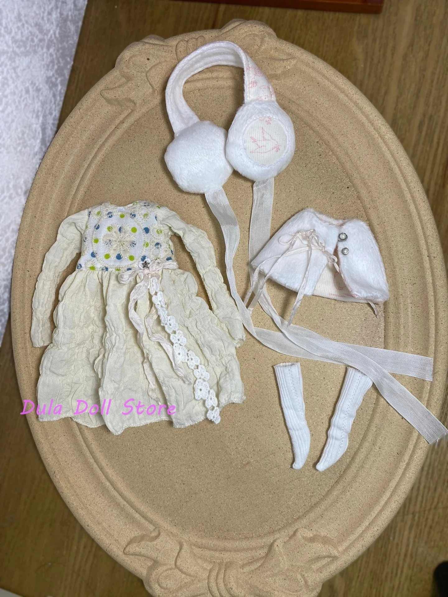 2026 Dula Doll Clothes Handmade Ear muffs and wrinkled skirt set for Blythe Landoudou Landazz Qbaby ob24 ob22 Azone  Doll