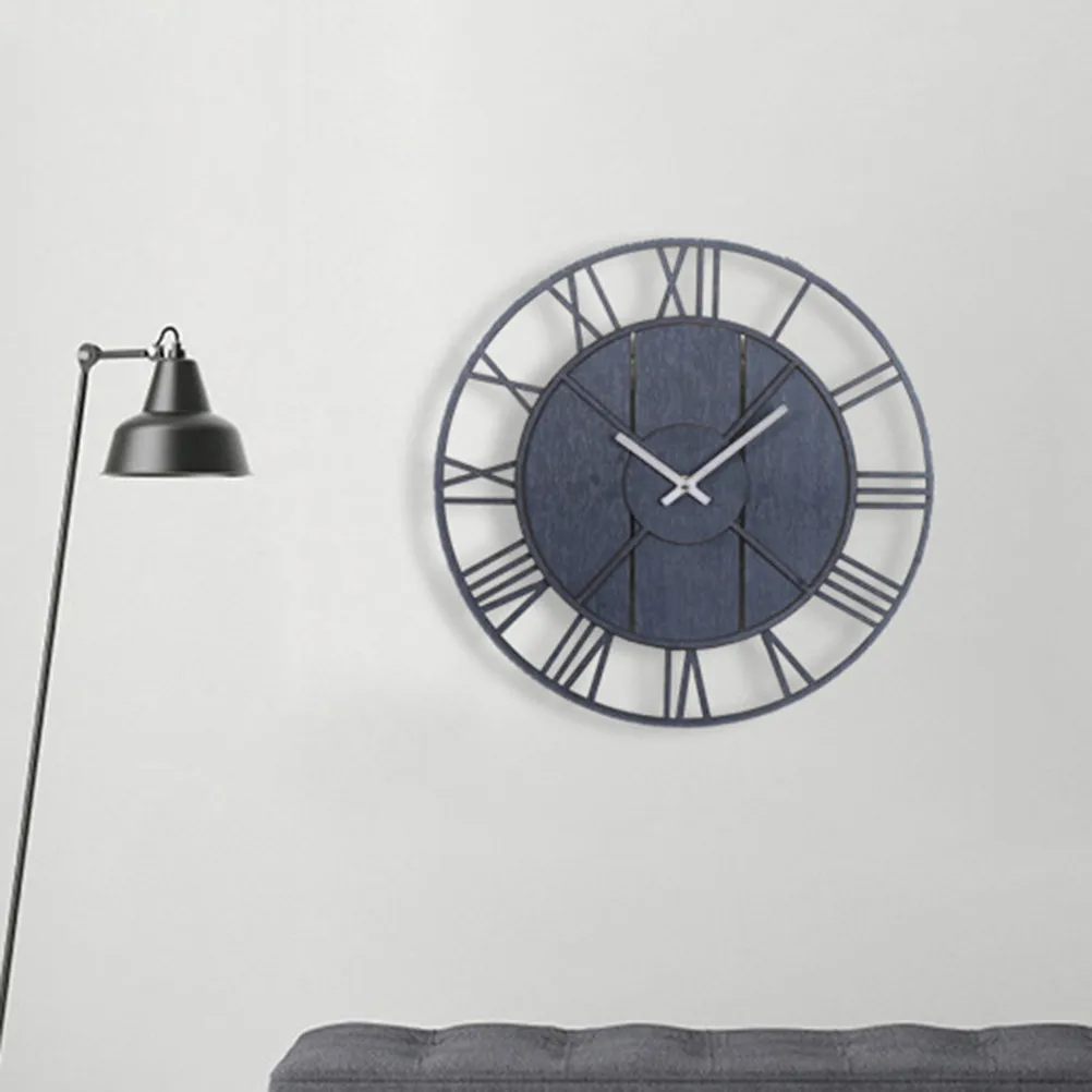 

Настенные часы из дерева, 13,7 дюйма, круглые, с римскими цифрами, полый дизайн, бесшумные, для дома, ресторана, отеля, бара